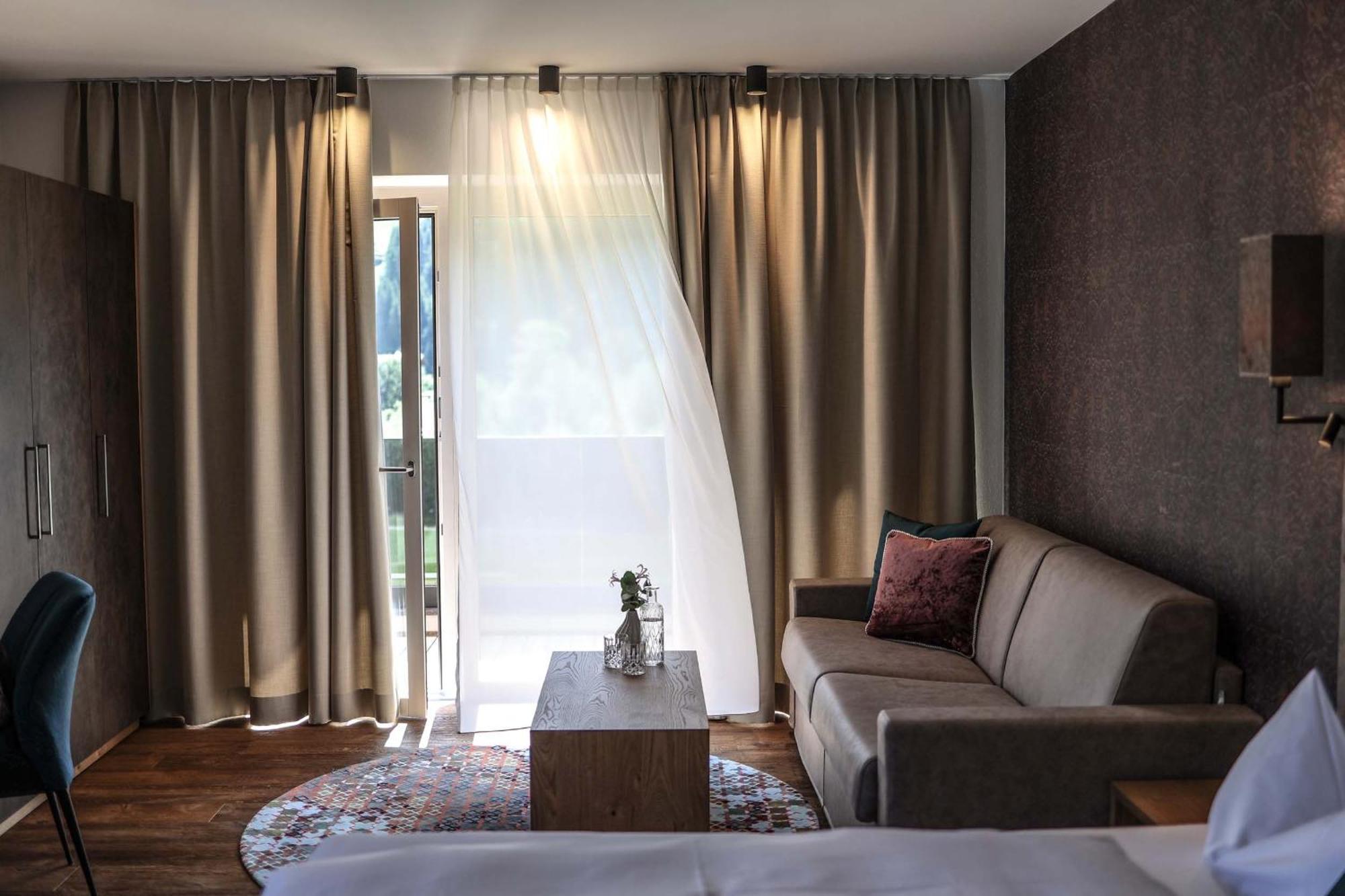 Metzgerwirt Hotell Hippach Exteriör bild