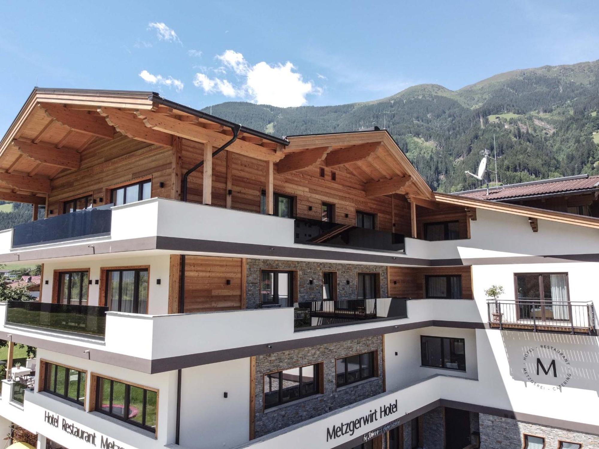 Metzgerwirt Hotell Hippach Exteriör bild