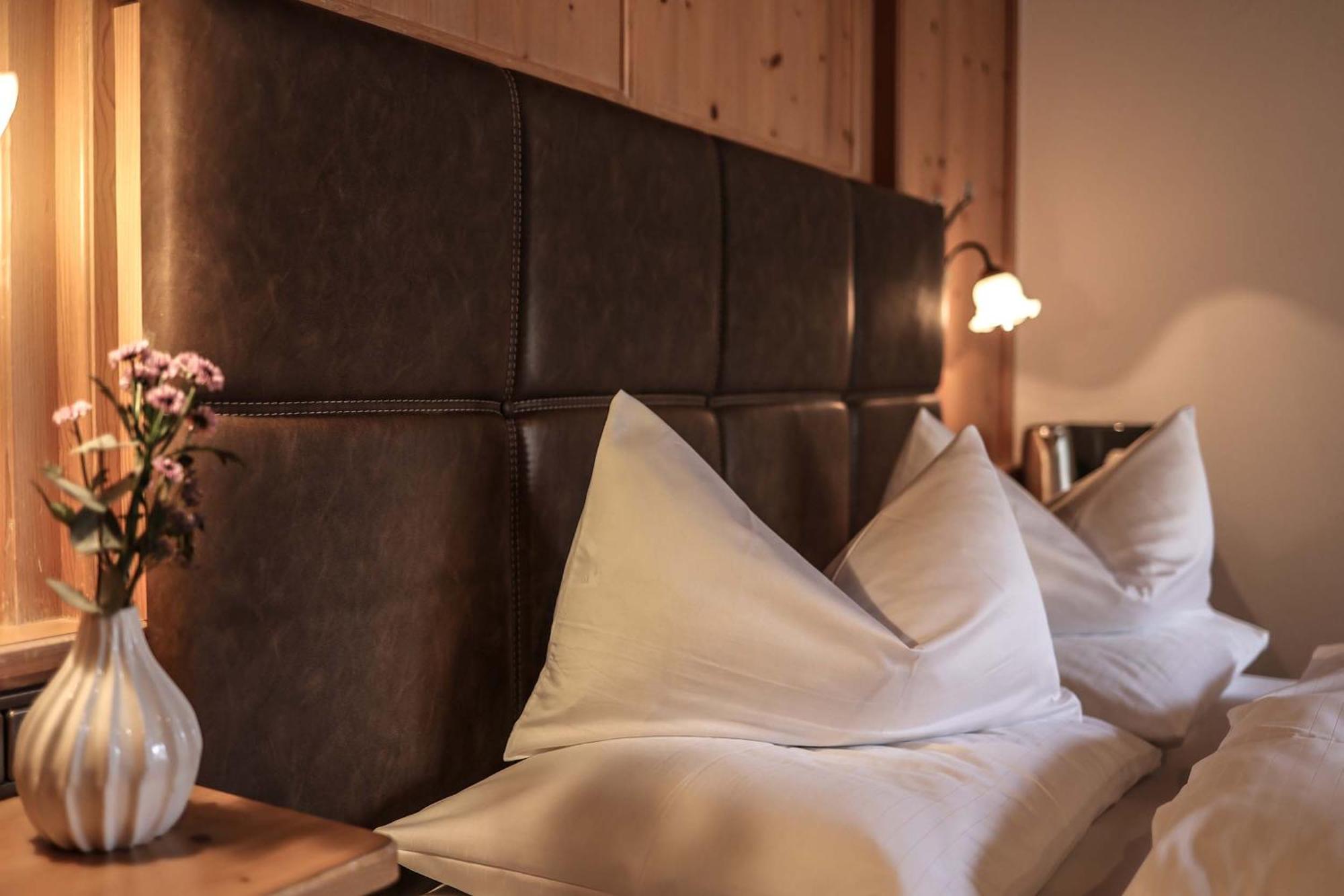 Metzgerwirt Hotell Hippach Exteriör bild